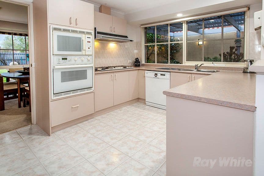 10 Pitfield Crescent, Rowville VIC 3178, Rowville - Thumbnail 7