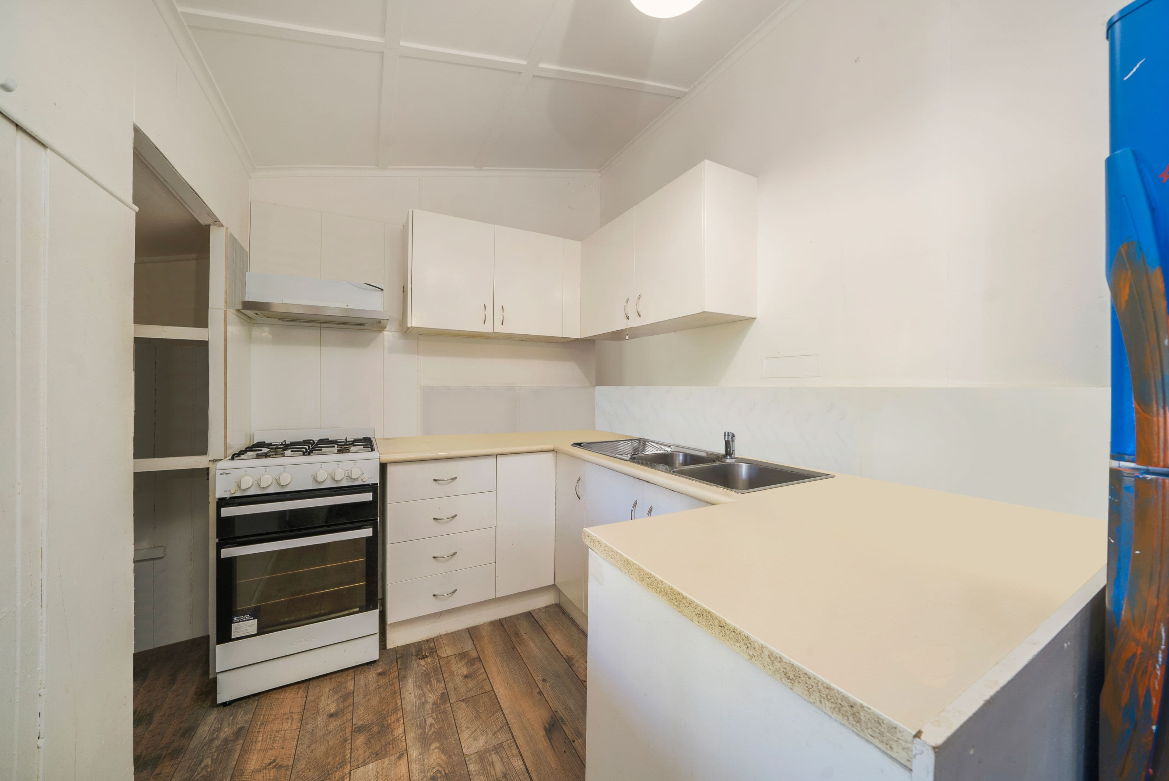 18 John Street, Redcliffe QLD 4020, Redcliffe - Thumbnail 3