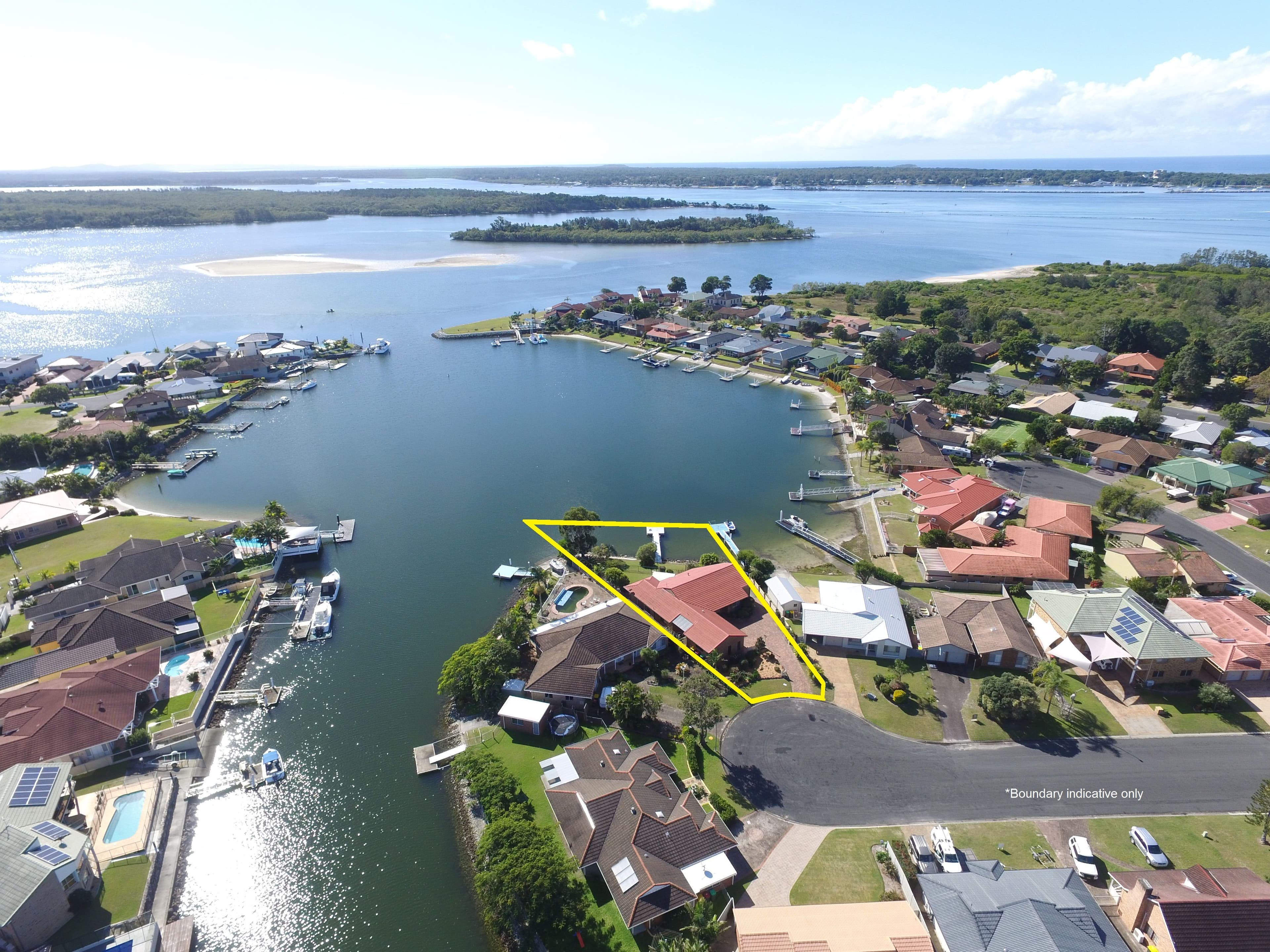 18 Mariners Way, Yamba - Image 1