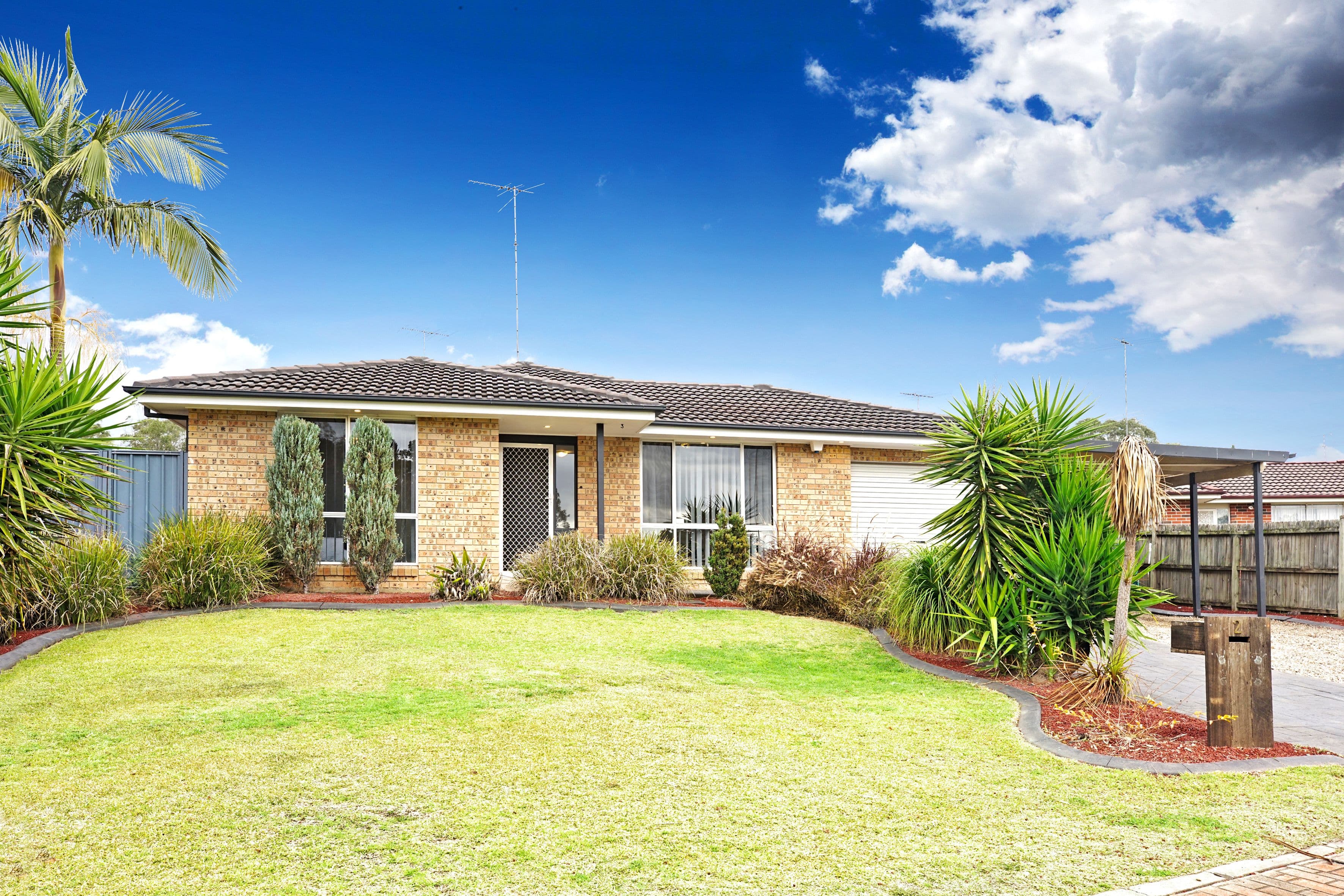 2 Daviesia Place, Glenmore Park - Image 1