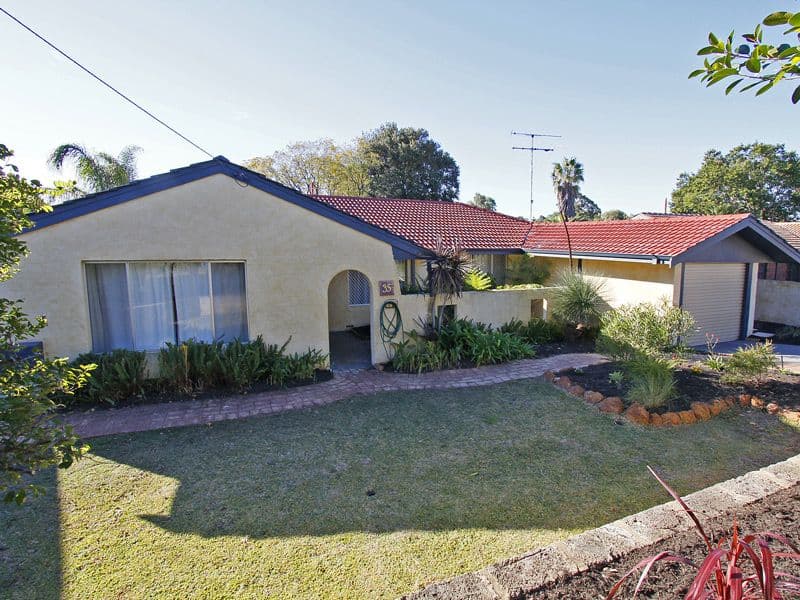 35 Melaleuca Drive, GREENWOOD WA 6024, Greenwood - Thumbnail 2