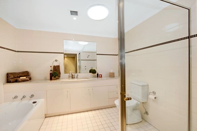 24 Karrabee Avenue, HUNTLEYS COVE NSW 2111, Huntleys Cove - Thumbnail 7