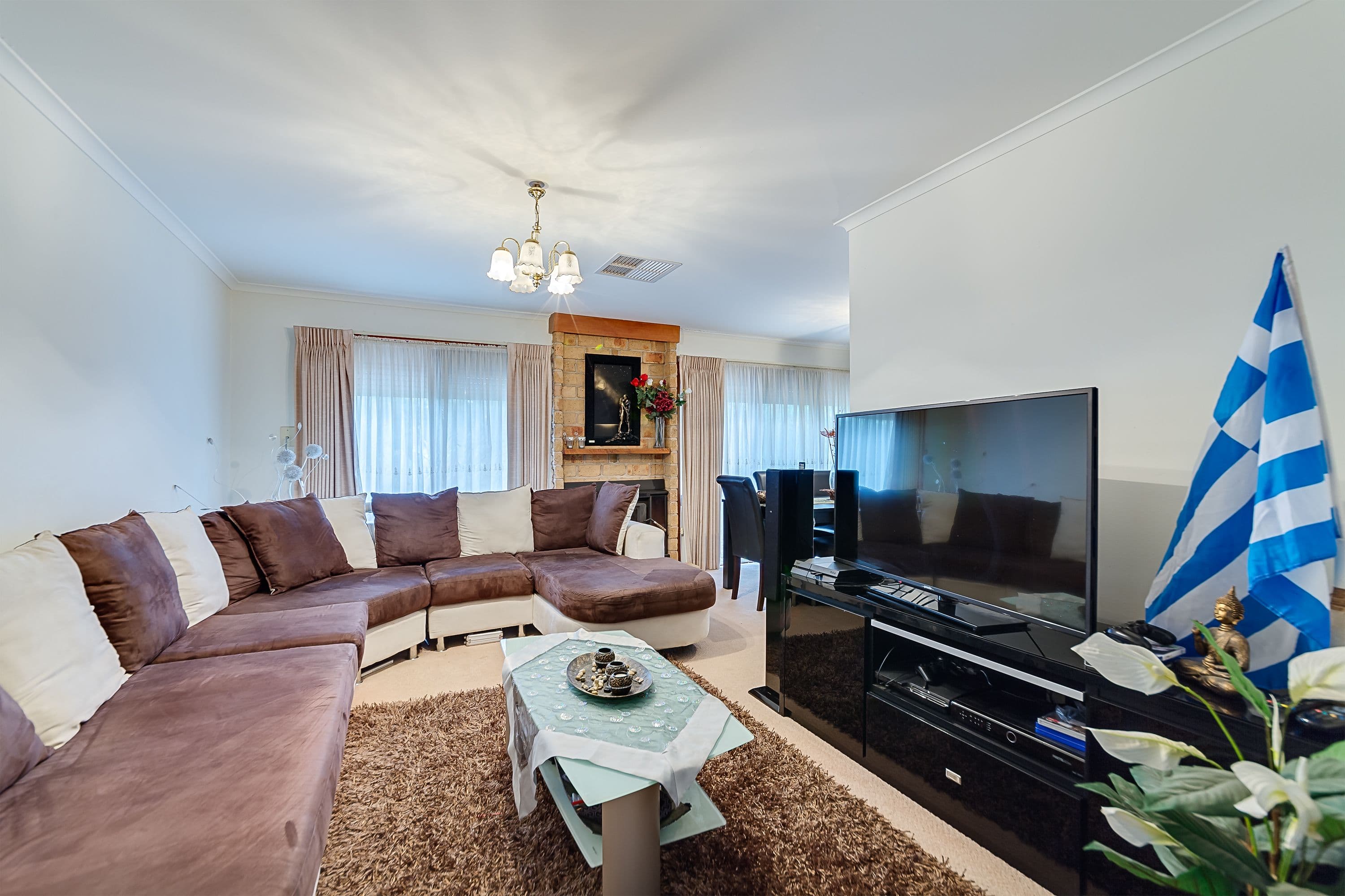 1 Madigan Crescent, Mill Park VIC 3082, Mill Park - Thumbnail 5