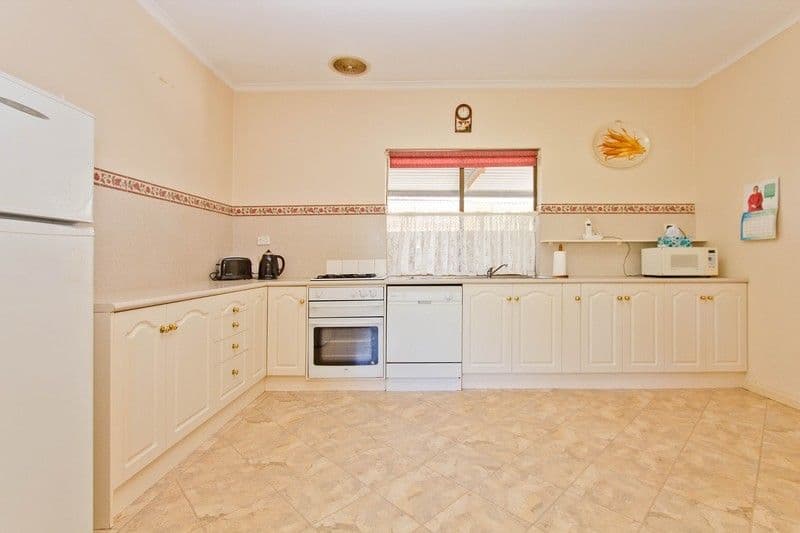 26 Fairway Avenue, Glenelg North SA 5045, Glenelg North - Thumbnail 5