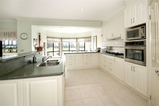 150 The Panorama, MICKLEHAM VIC 3064, Mickleham - Thumbnail 2