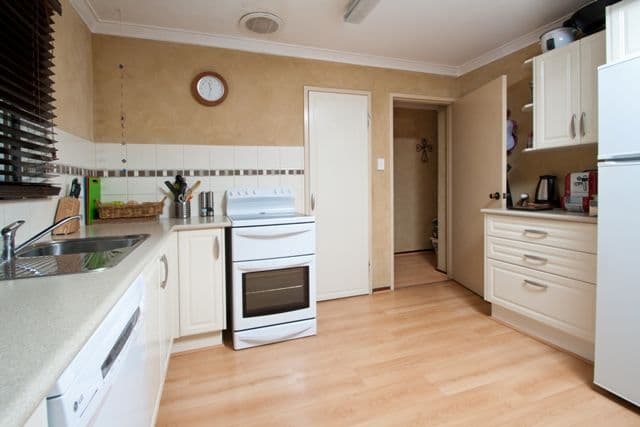 30 Bates Way, WARNBRO WA 6169, Warnbro - Image 1