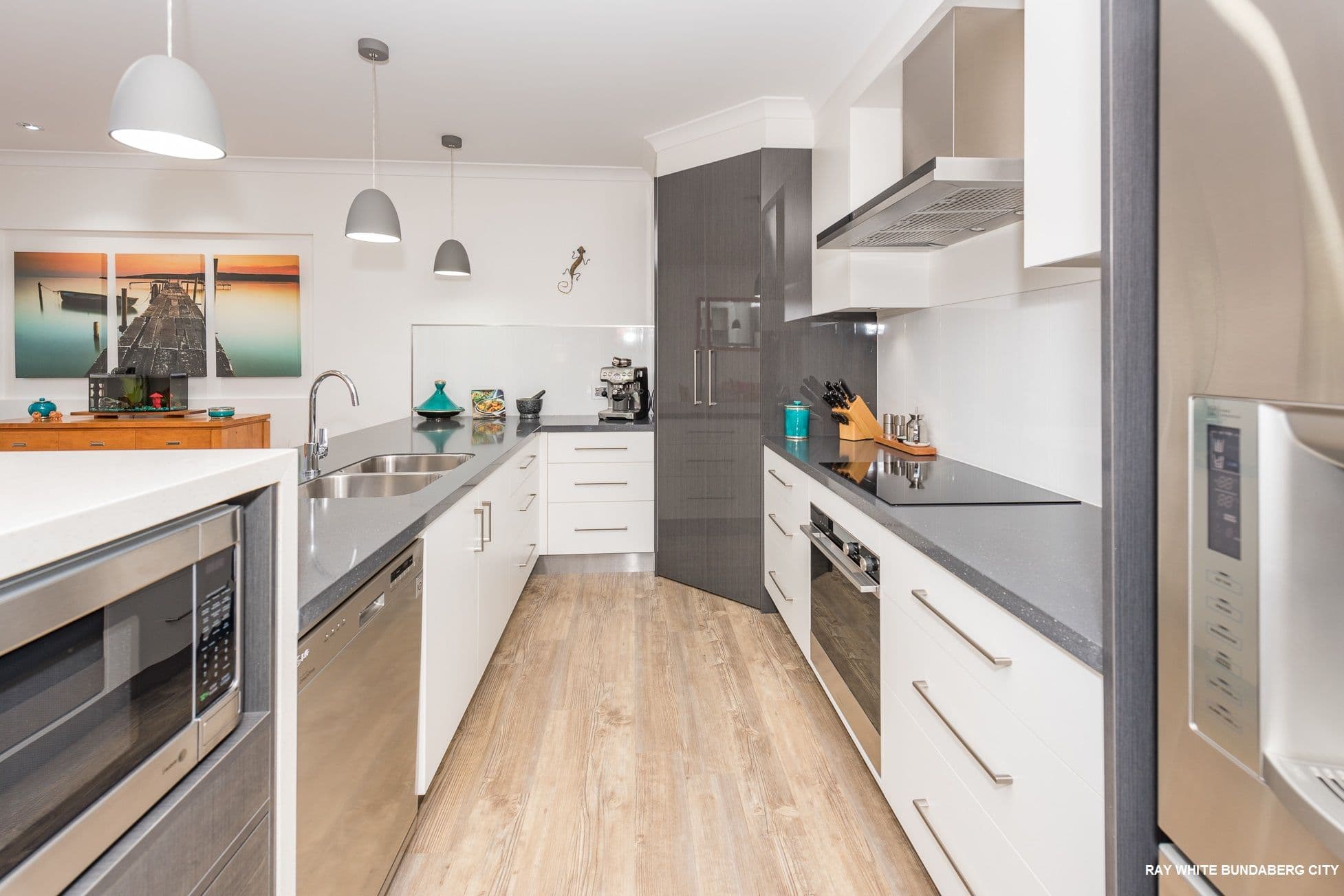 14 Bisdee Street, Coral Cove QLD 4670, Coral Cove - Thumbnail 7