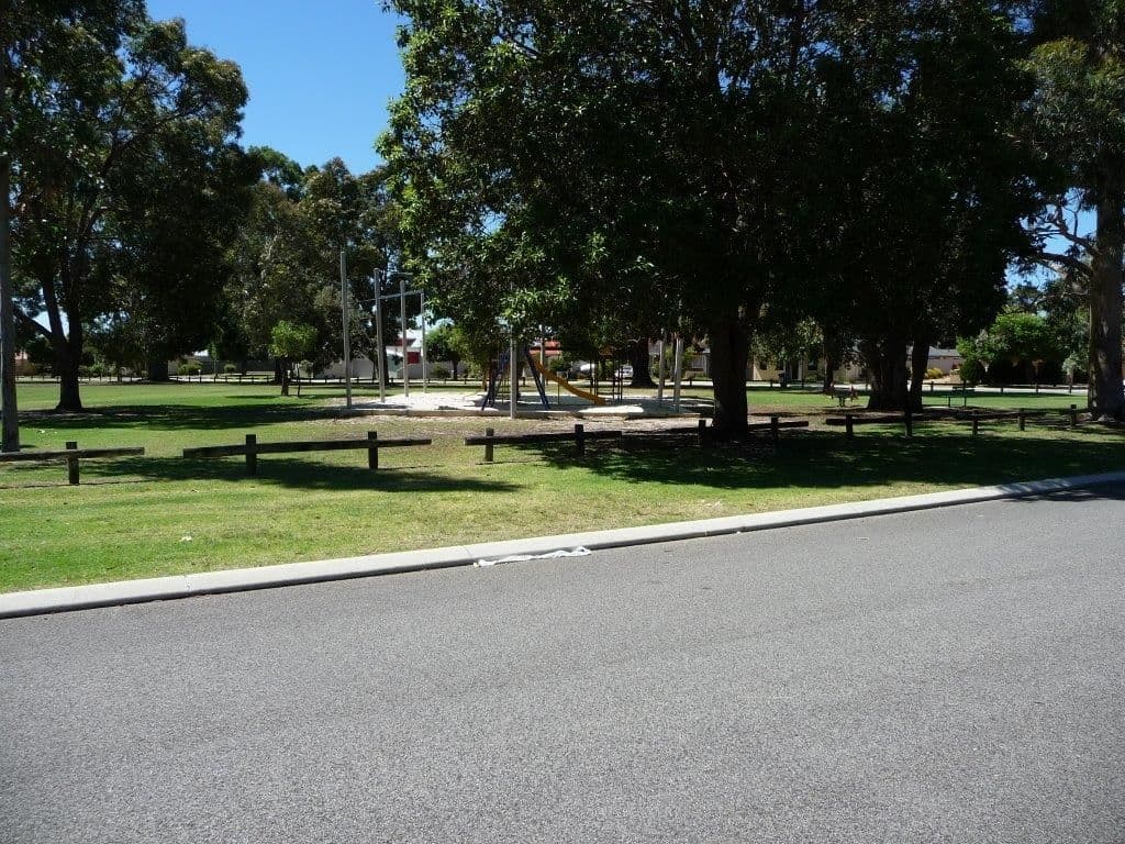 5 Hailsham Road, NOLLAMARA WA 6061, Nollamara - Thumbnail 3