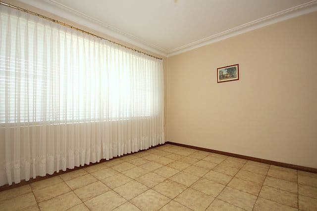 95 Denman Road, GEORGES HALL NSW 2198, Georges Hall - Thumbnail 2