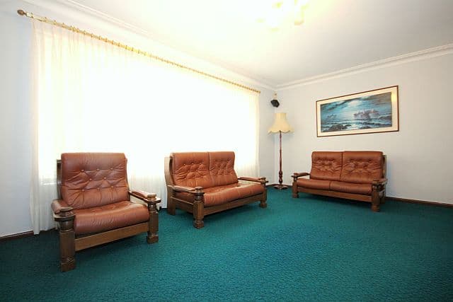 95 Denman Road, GEORGES HALL NSW 2198, Georges Hall - Thumbnail 3