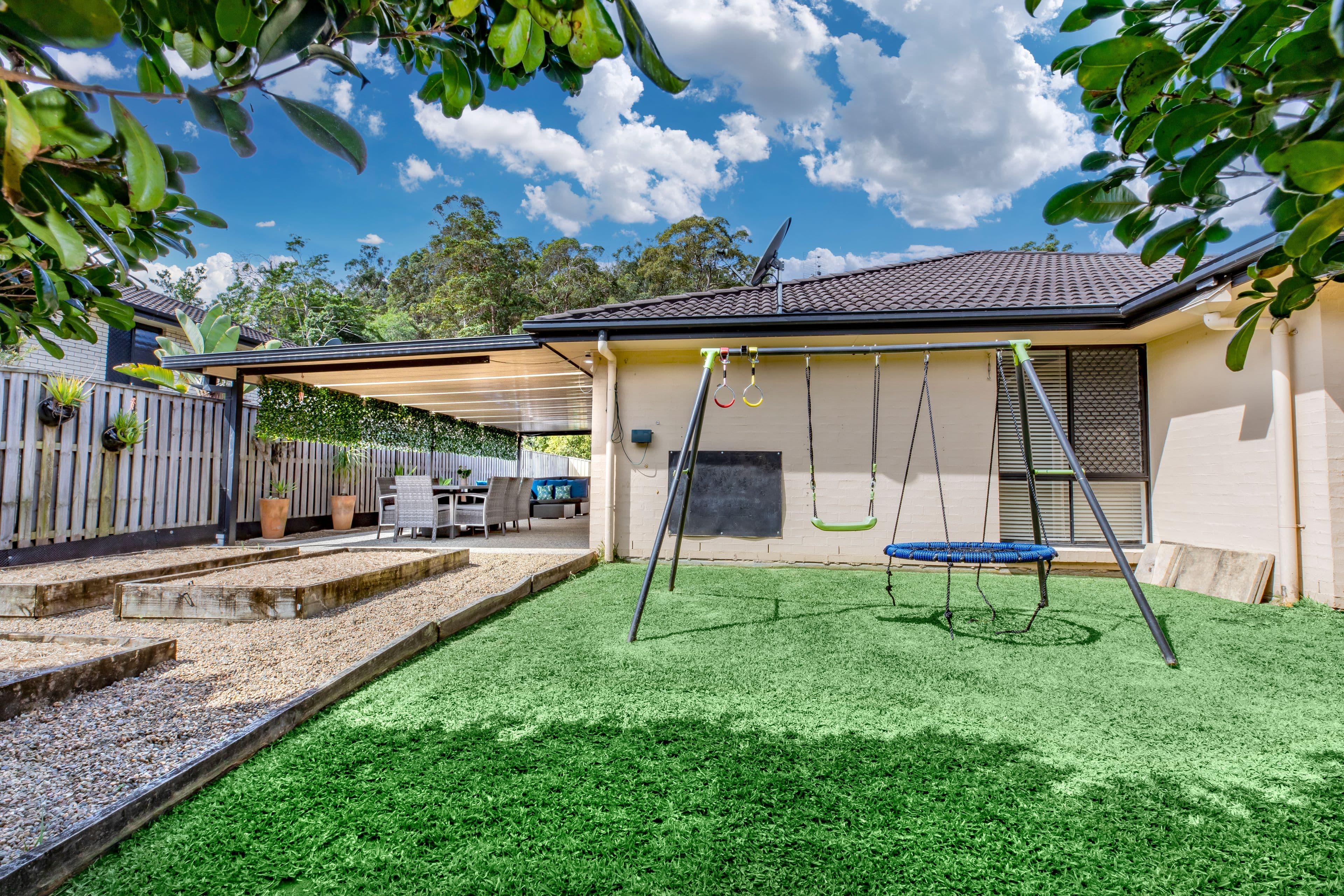 83 Roberts Drive, Maudsland QLD 4210, Maudsland - Thumbnail 5