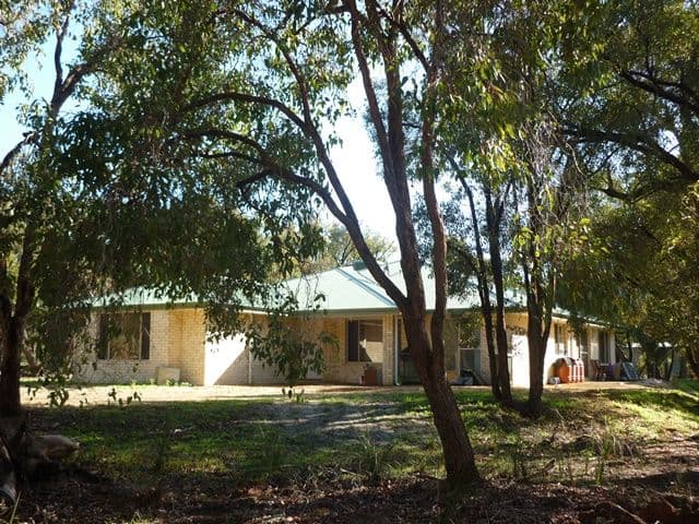 14 Hereford Way, LOWER CHITTERING WA 6084, Lower Chittering - Image 1