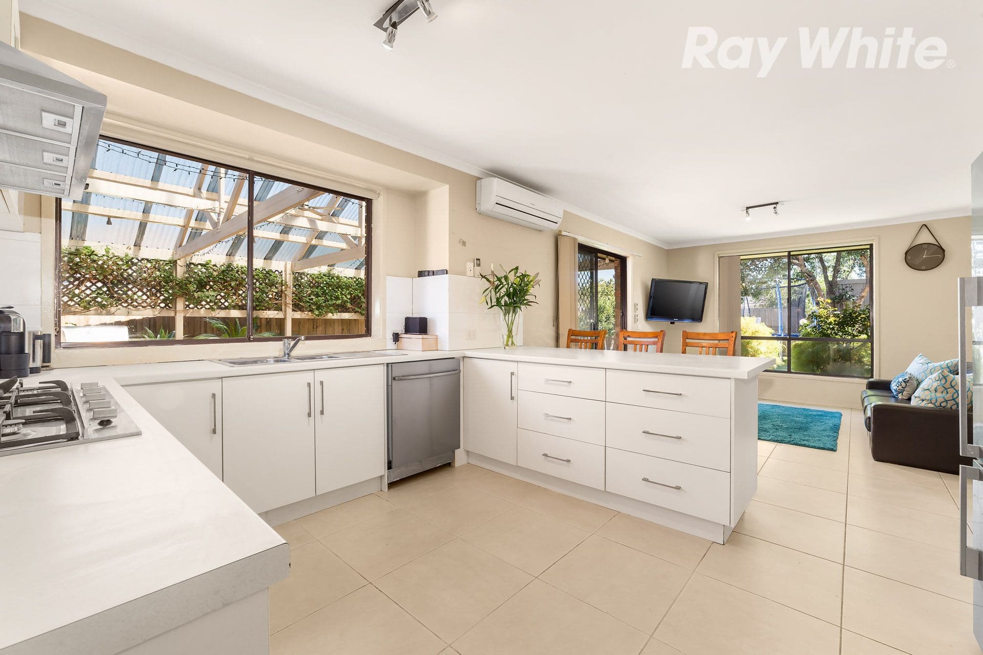 57 Meadow Glen Drive, Epping VIC 3076, Epping - Thumbnail 2