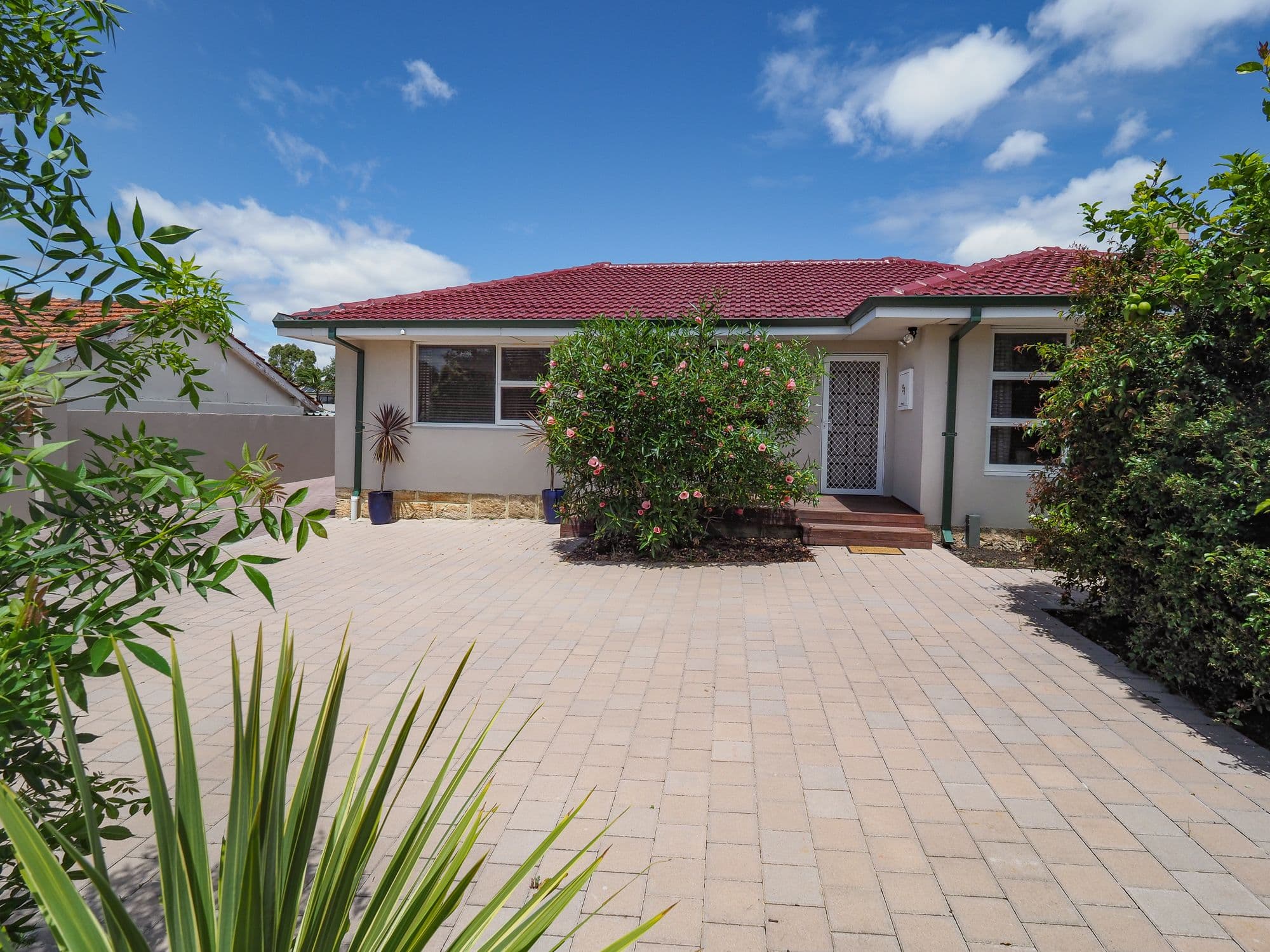 98 Garratt Road, Bayswater WA 6053, Bayswater - Thumbnail 2
