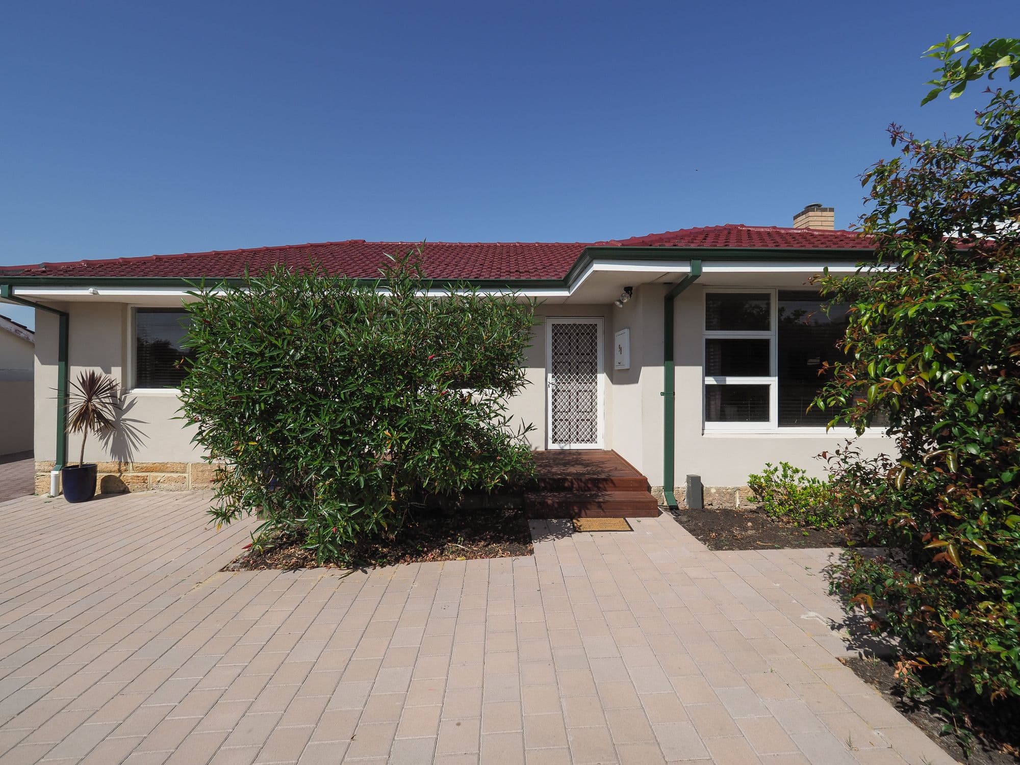 98 Garratt Road, Bayswater WA 6053, Bayswater - Thumbnail 3