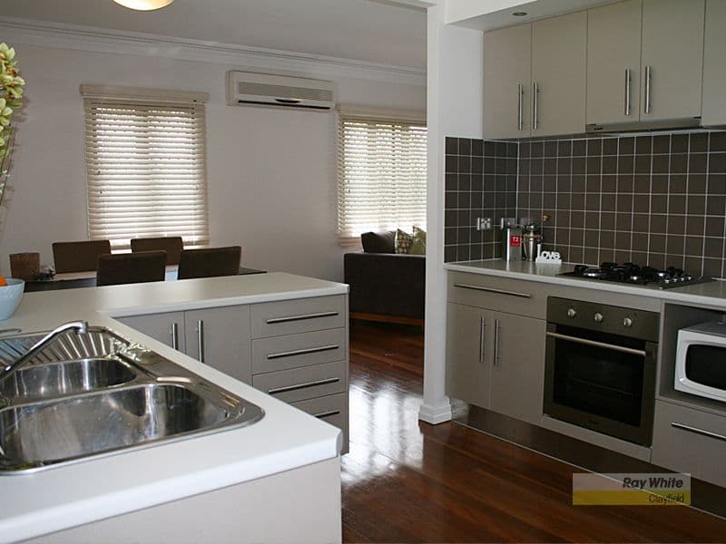 8 Frankit Street, WAVELL HEIGHTS QLD 4012, Wavell Heights - Thumbnail 2
