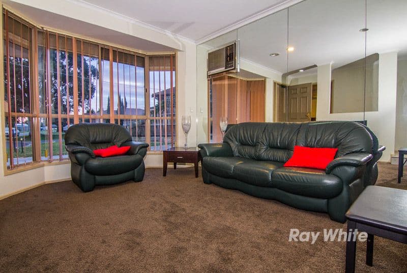 16 Manisa Place, CRANBOURNE WEST VIC 3977, Cranbourne West - Thumbnail 8