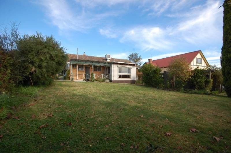 383 Warburton Highway, WANDIN NORTH VIC 3139, Wandin North - Thumbnail 8