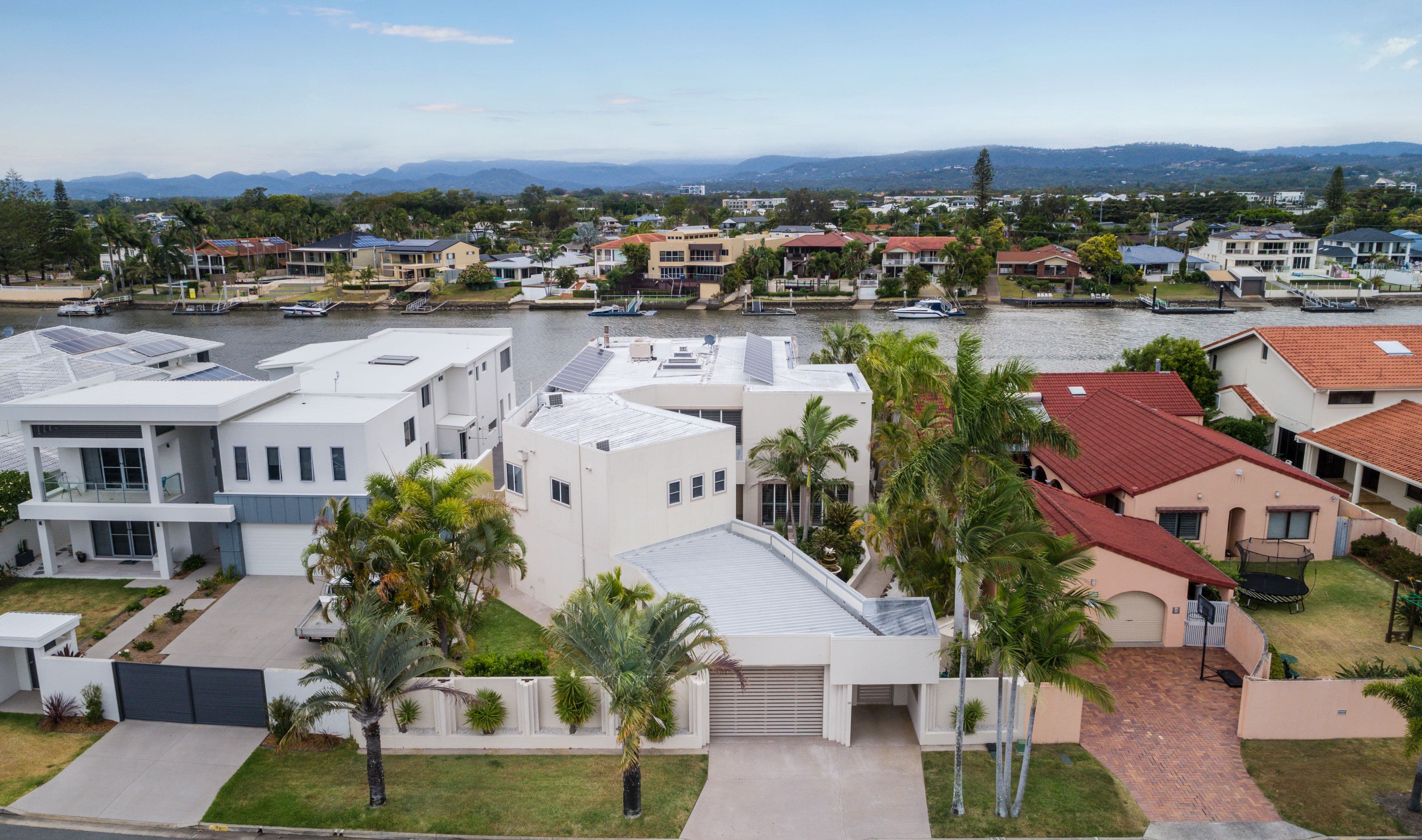 38 Cabana Boulevard, Benowa Waters QLD 4217, Benowa - Thumbnail 2