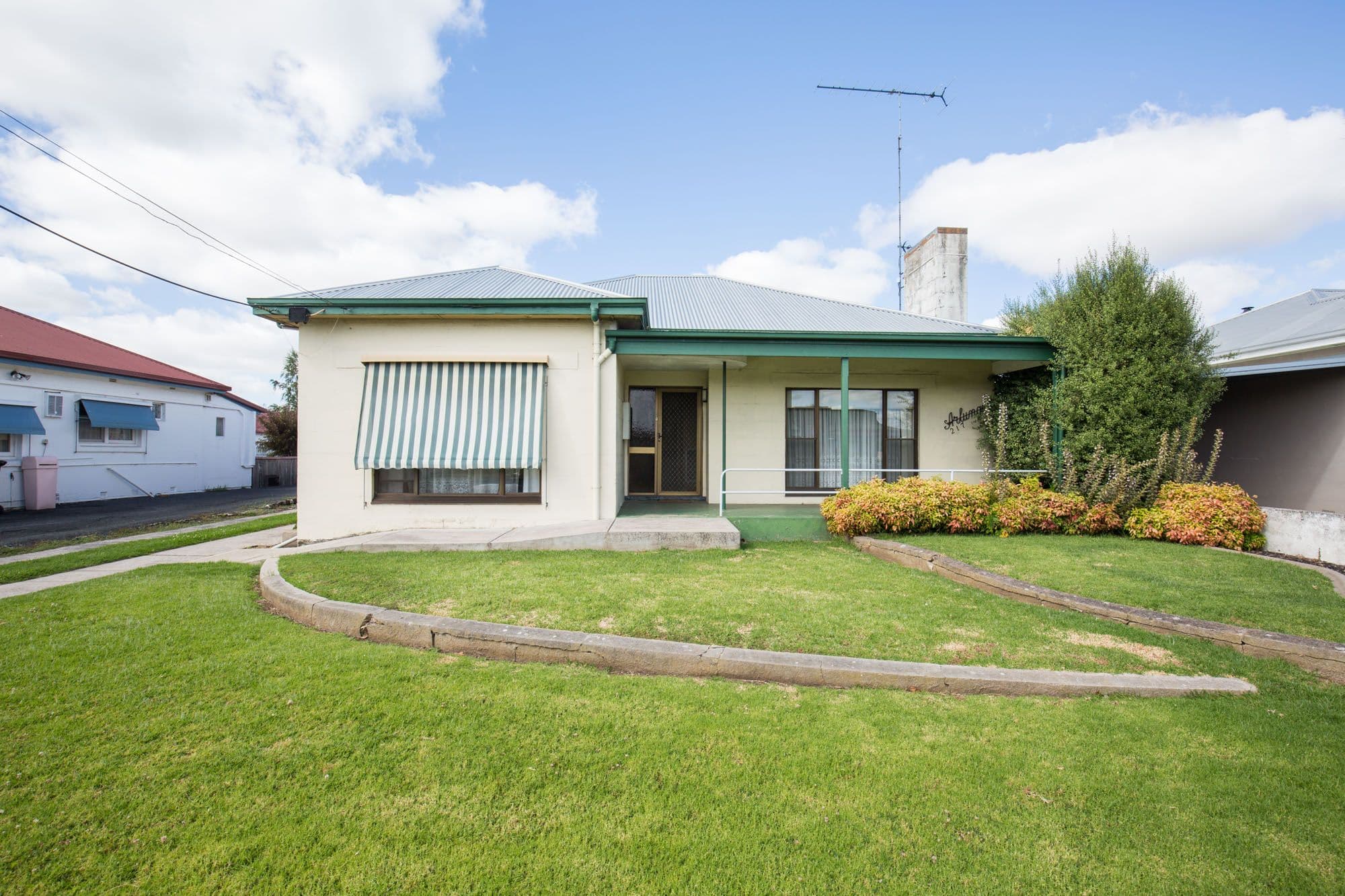 217 Commercial Street West, Mount Gambier SA 5290, Mount Gambier - Image 1
