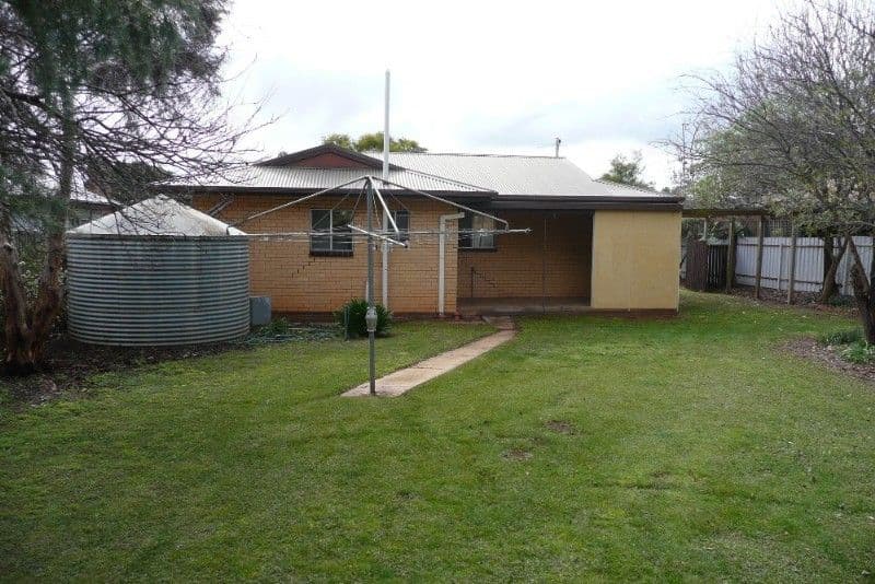 10 Queen Street, DOOKIE VIC 3646, Dookie - Thumbnail 2