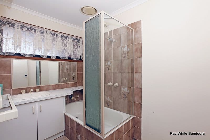 7 Landy Close, MILL PARK VIC 3082, Mill Park - Thumbnail 5