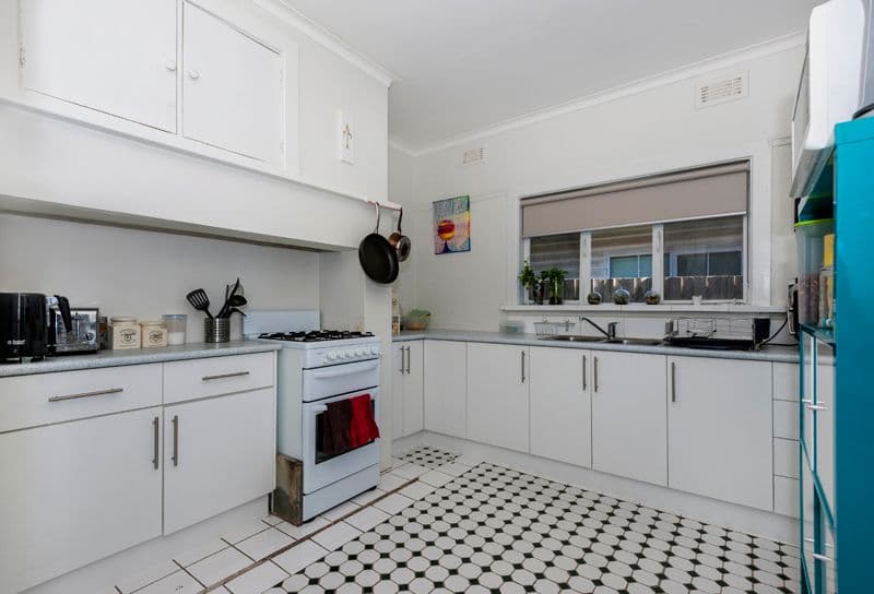 193 Edwardes Street, Reservoir VIC 3073, Reservoir - Thumbnail 3