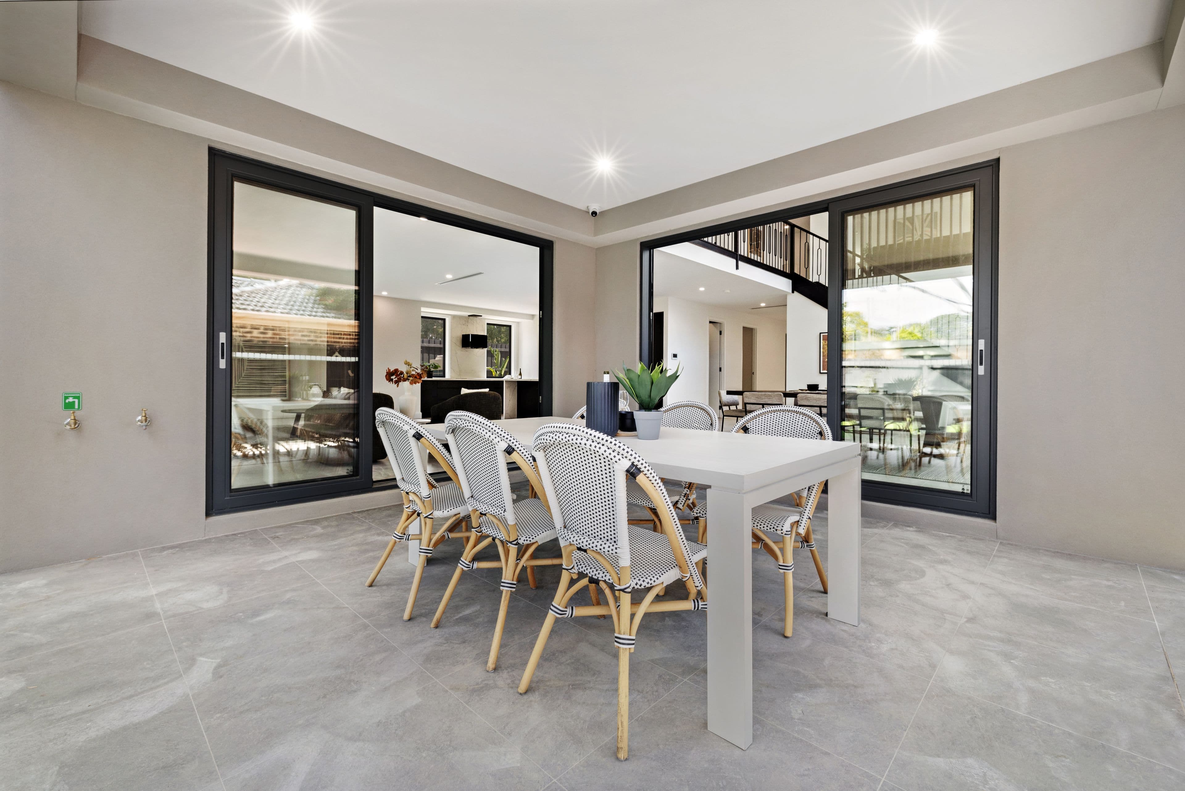 27 Tyner Road, Wantirna South VIC 3152, Wantirna South - Thumbnail 5