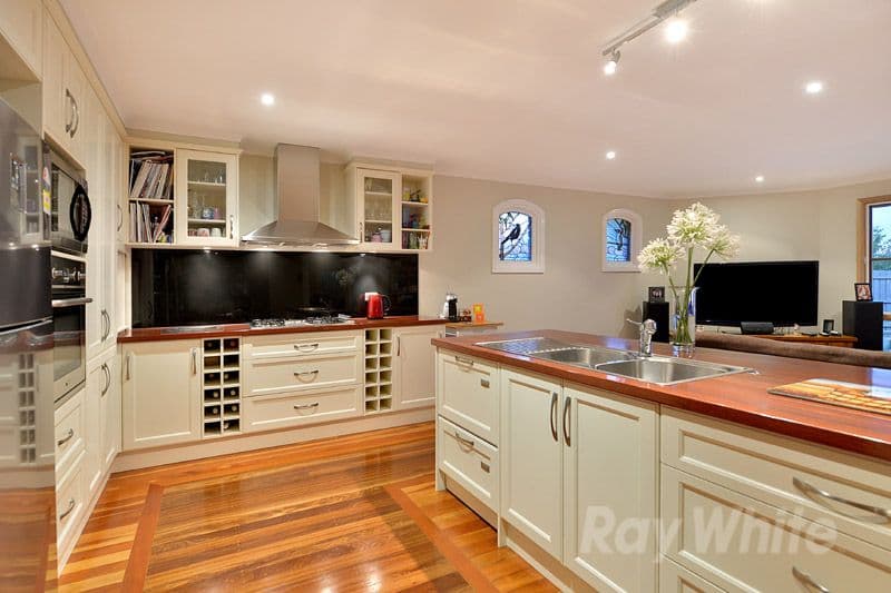 2 Valleyview Drive, ROWVILLE VIC 3178, Rowville - Thumbnail 2