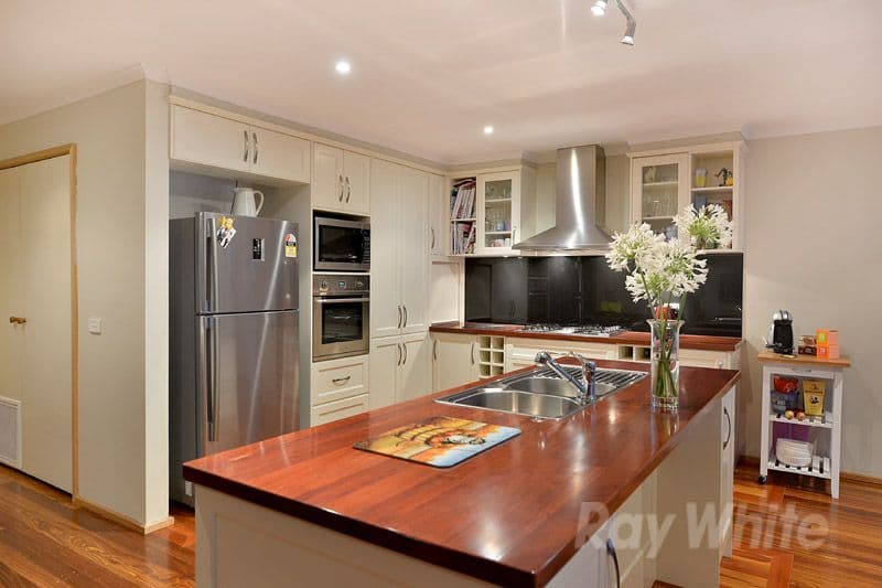 2 Valleyview Drive, ROWVILLE VIC 3178, Rowville - Thumbnail 3