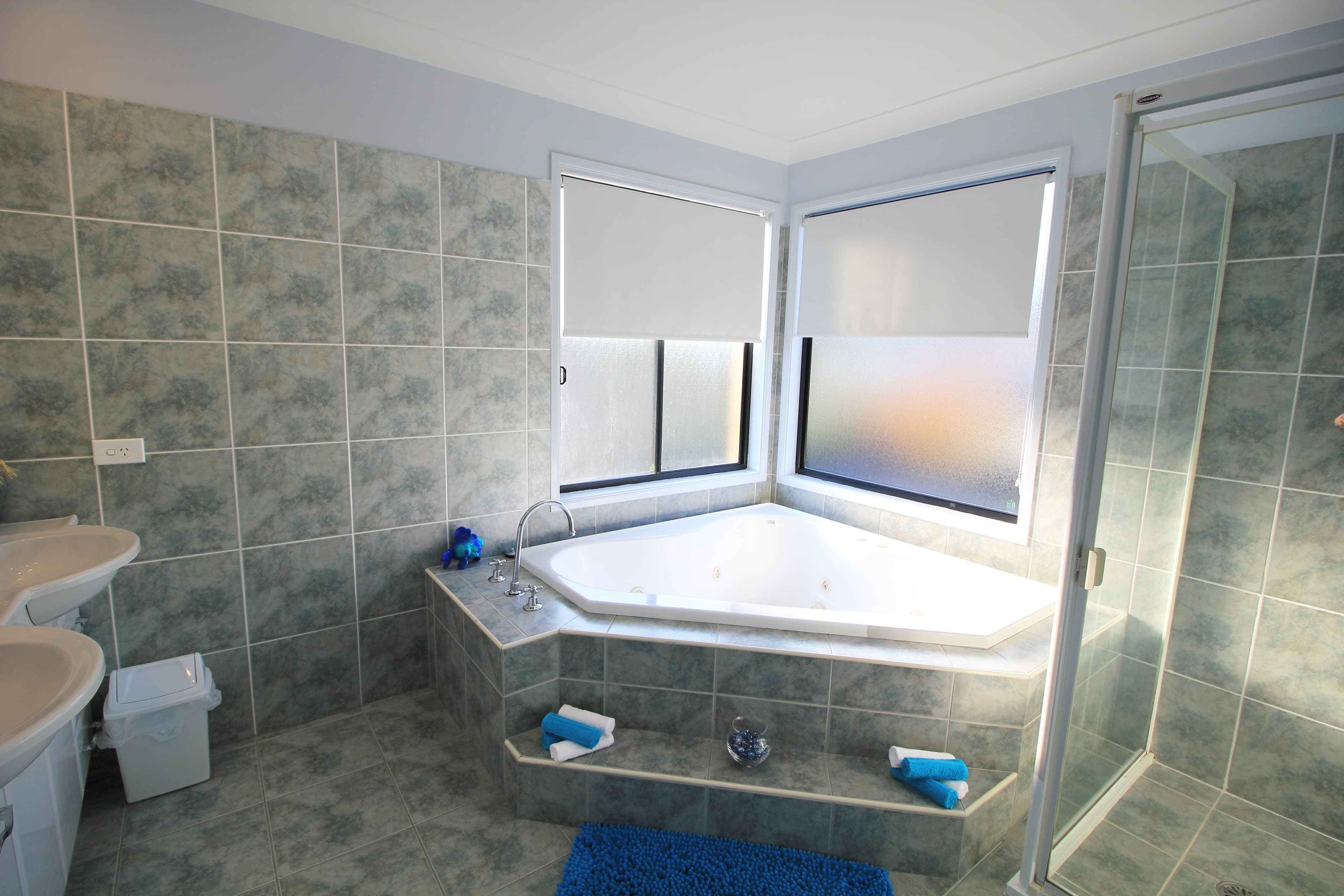 34 Anjou Circuit, Cecil Hills - Thumbnail 6