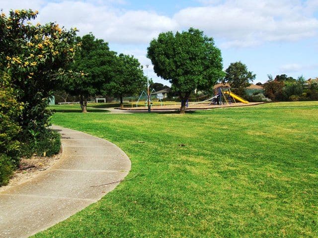 5 Garland Court, NOARLUNGA DOWNS SA 5168, Noarlunga Downs - Thumbnail 7