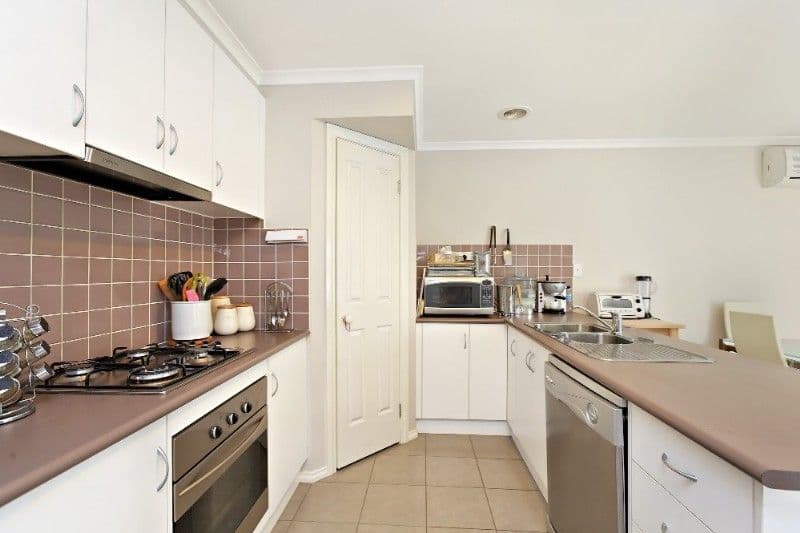 1553 Ferntree Gully Road, KNOXFIELD VIC 3180, Knoxfield - Thumbnail 3