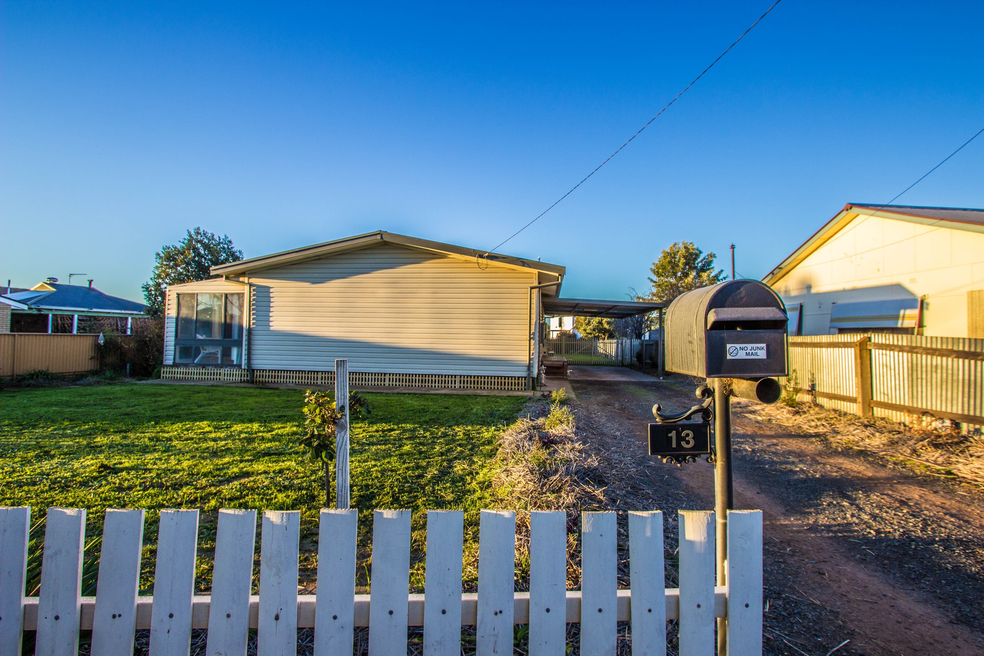 13 Cootamundra Road, Temora - Image 1