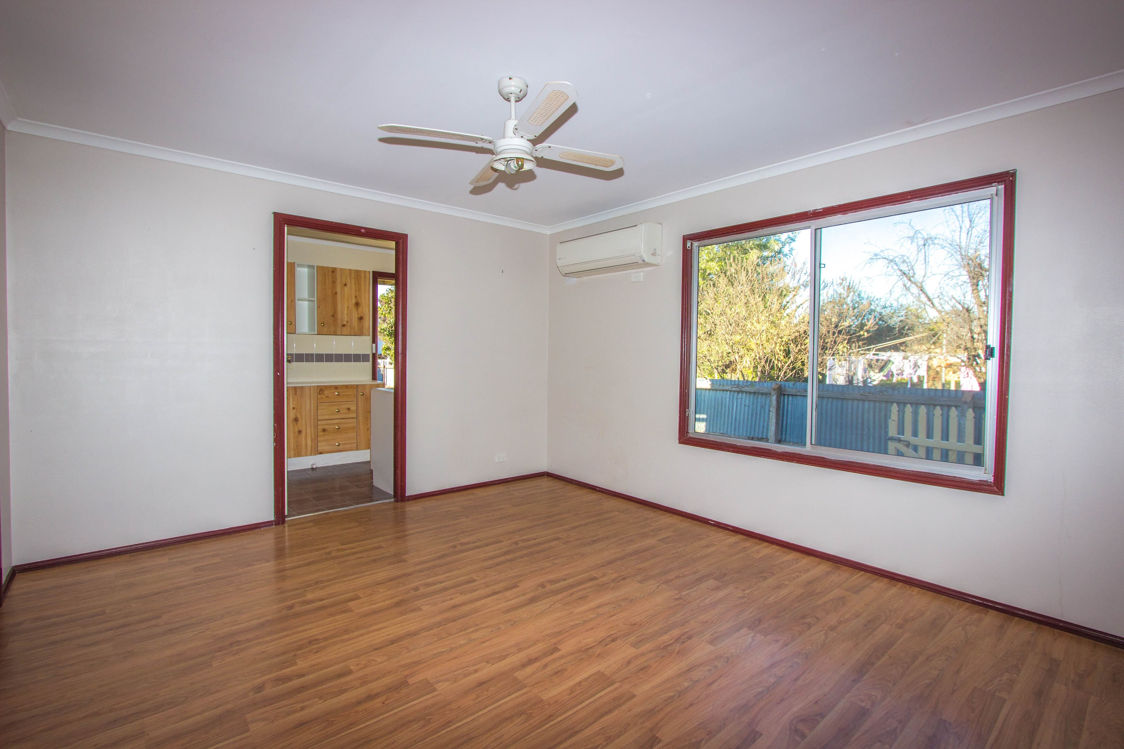 13 Cootamundra Road, Temora - Thumbnail 5