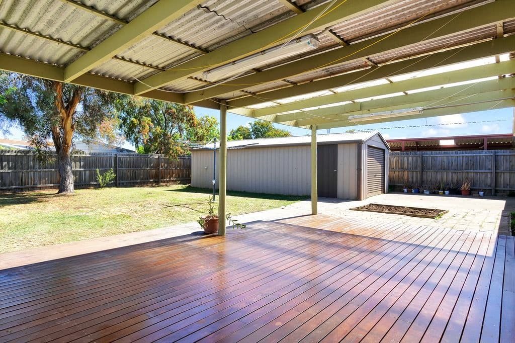 12 Banksia Crescent, Hoppers Crossing VIC 3029, Hoppers Crossing - Thumbnail 2