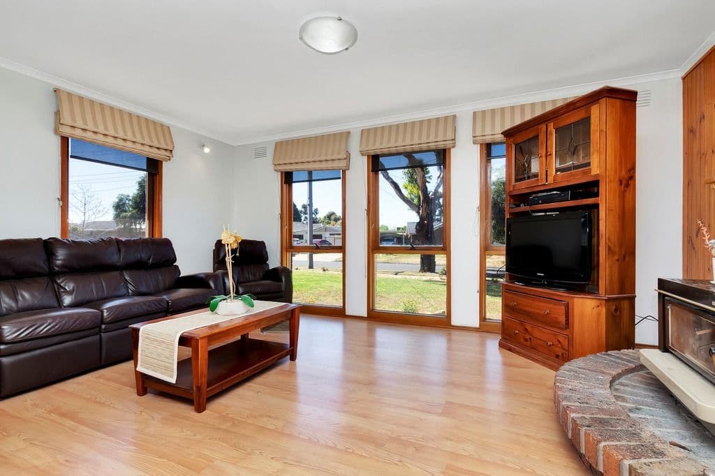 12 Banksia Crescent, Hoppers Crossing VIC 3029, Hoppers Crossing - Thumbnail 4