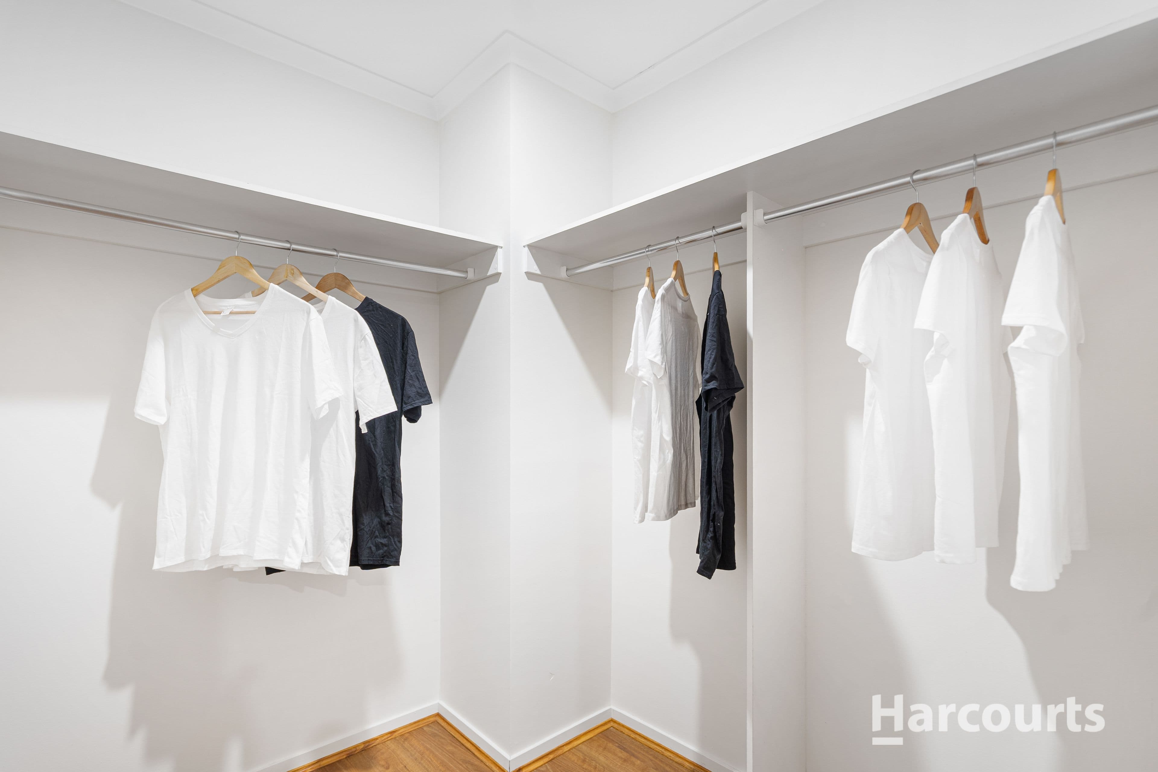 8 Manley Street, Epping VIC 3076, Epping - Thumbnail 3