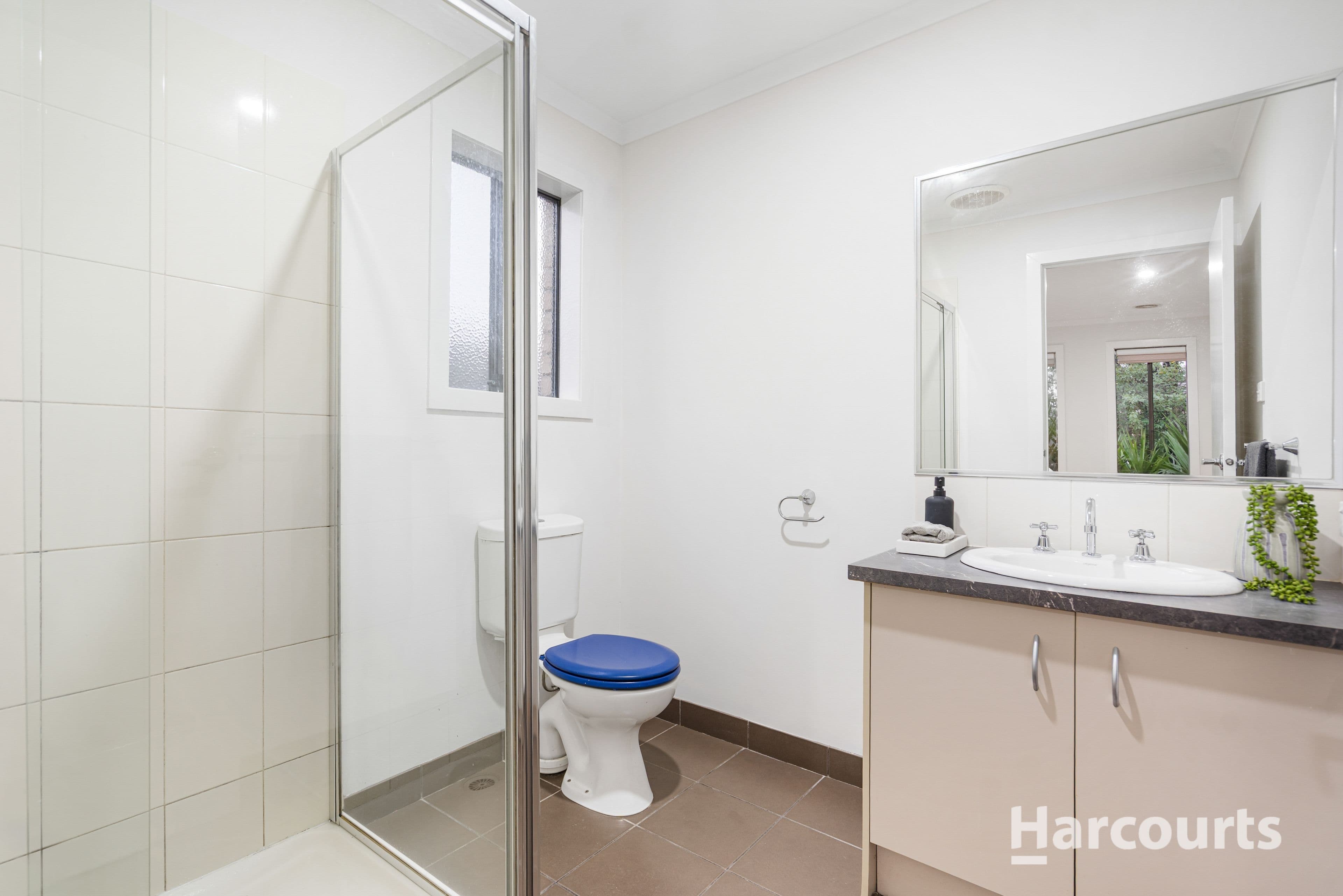 8 Manley Street, Epping VIC 3076, Epping - Thumbnail 4