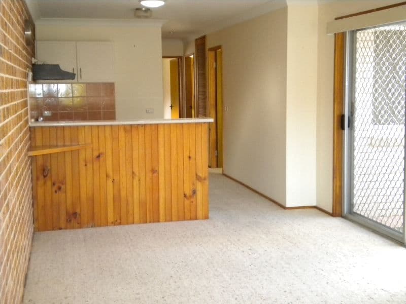 1 Harvey Place, NORTH NOWRA NSW 2541, North Nowra - Thumbnail 2