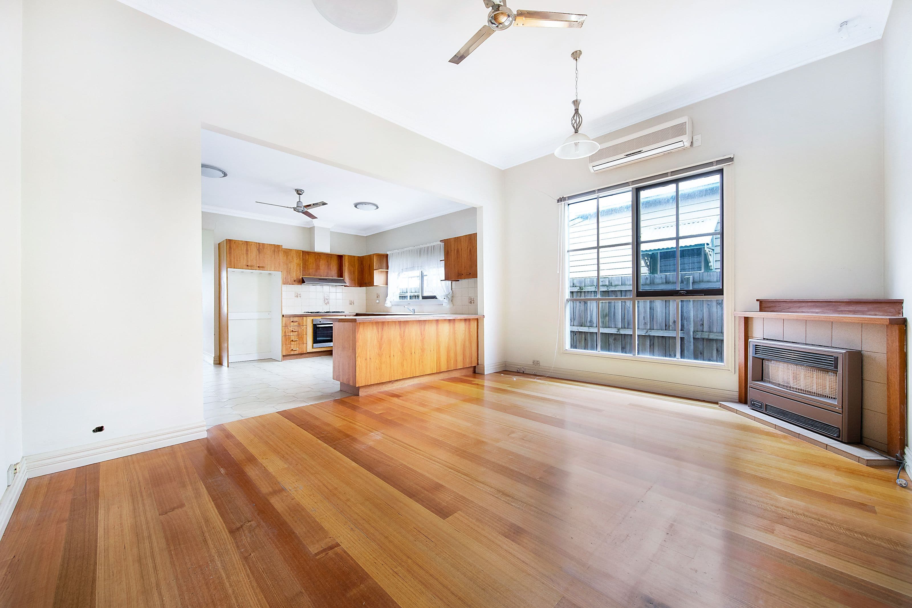 45 Carlisle Crescent, Hughesdale VIC 3166, Hughesdale - Thumbnail 4