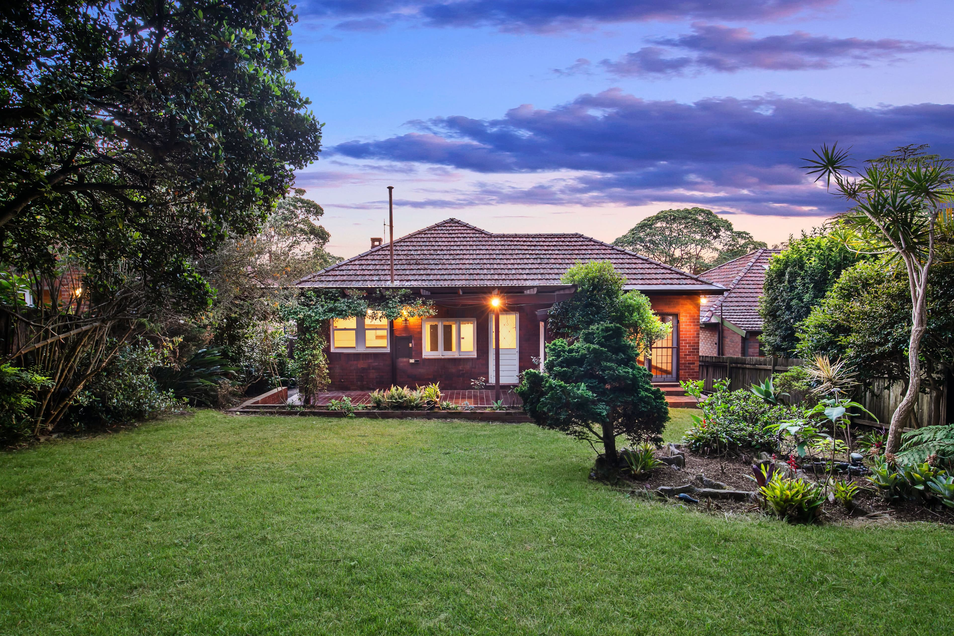 63 Cliff Avenue, Northbridge - Image 1