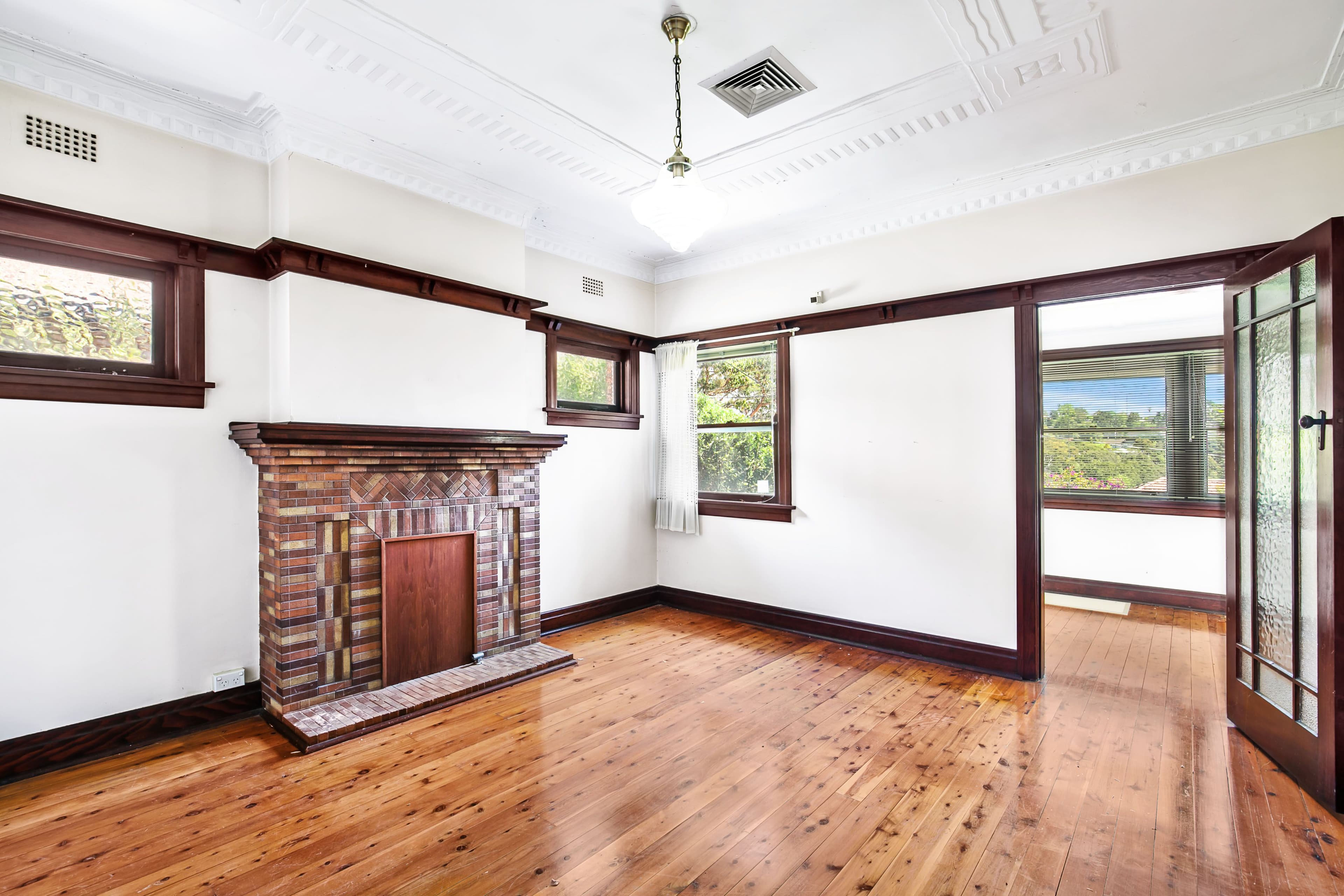 63 Cliff Avenue, Northbridge - Thumbnail 2