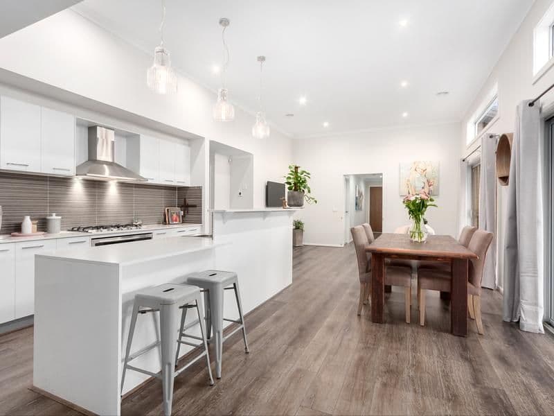 1 Illawarra Way, Pakenham VIC 3810, Pakenham - Thumbnail 3