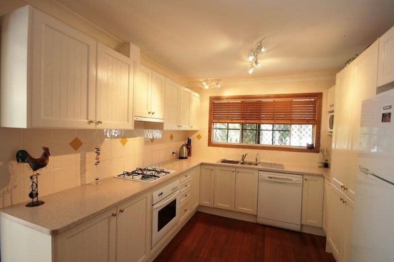 14 Parfrey Road, ROCHEDALE SOUTH QLD 4123, Rochedale South - Thumbnail 4
