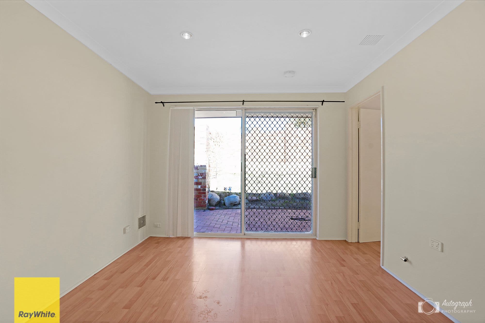 18 Rheingold Place, Mirrabooka WA 6061, Mirrabooka - Thumbnail 3