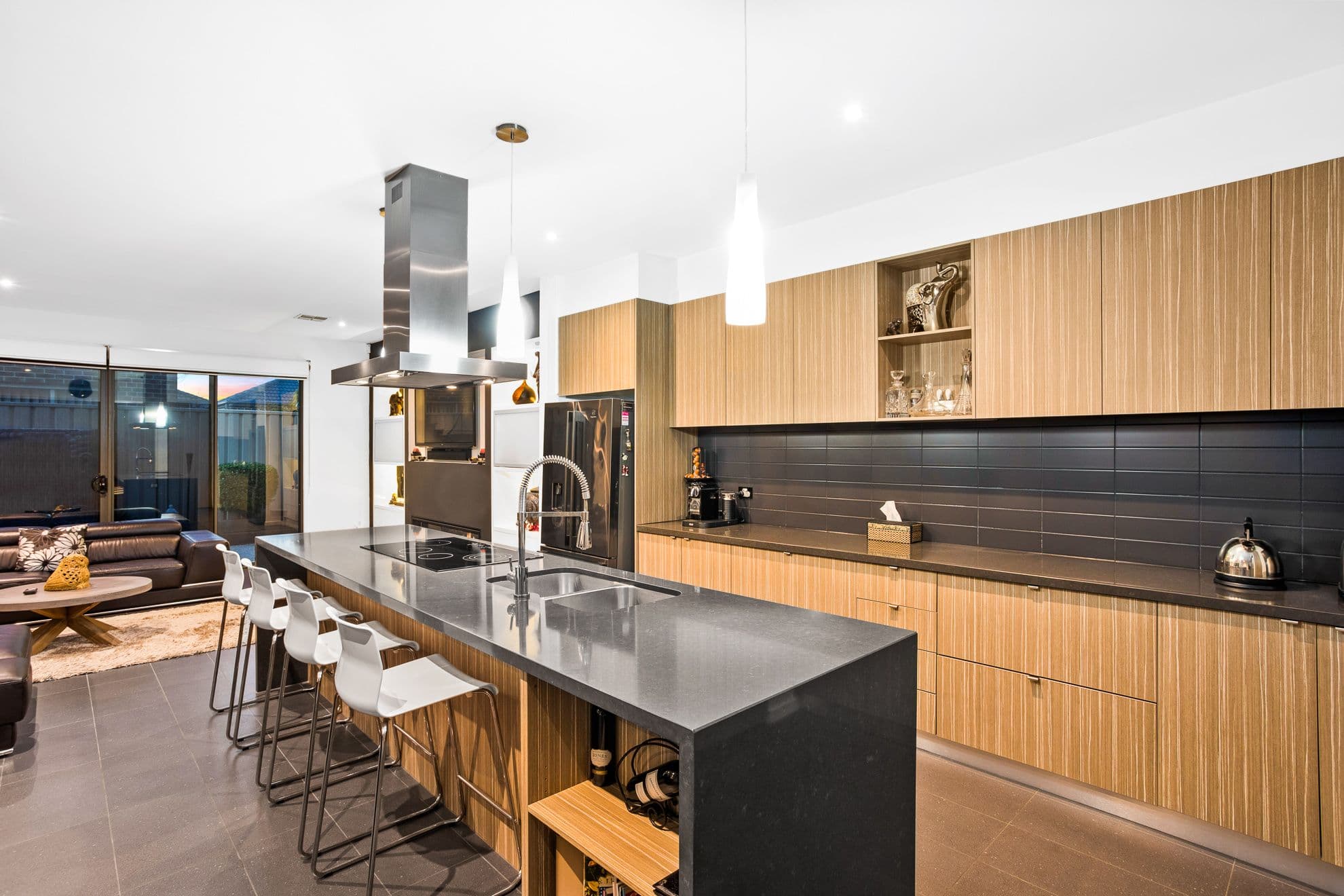 9 Tatterson Way, Caroline Springs VIC 3023, Caroline Springs - Thumbnail 8