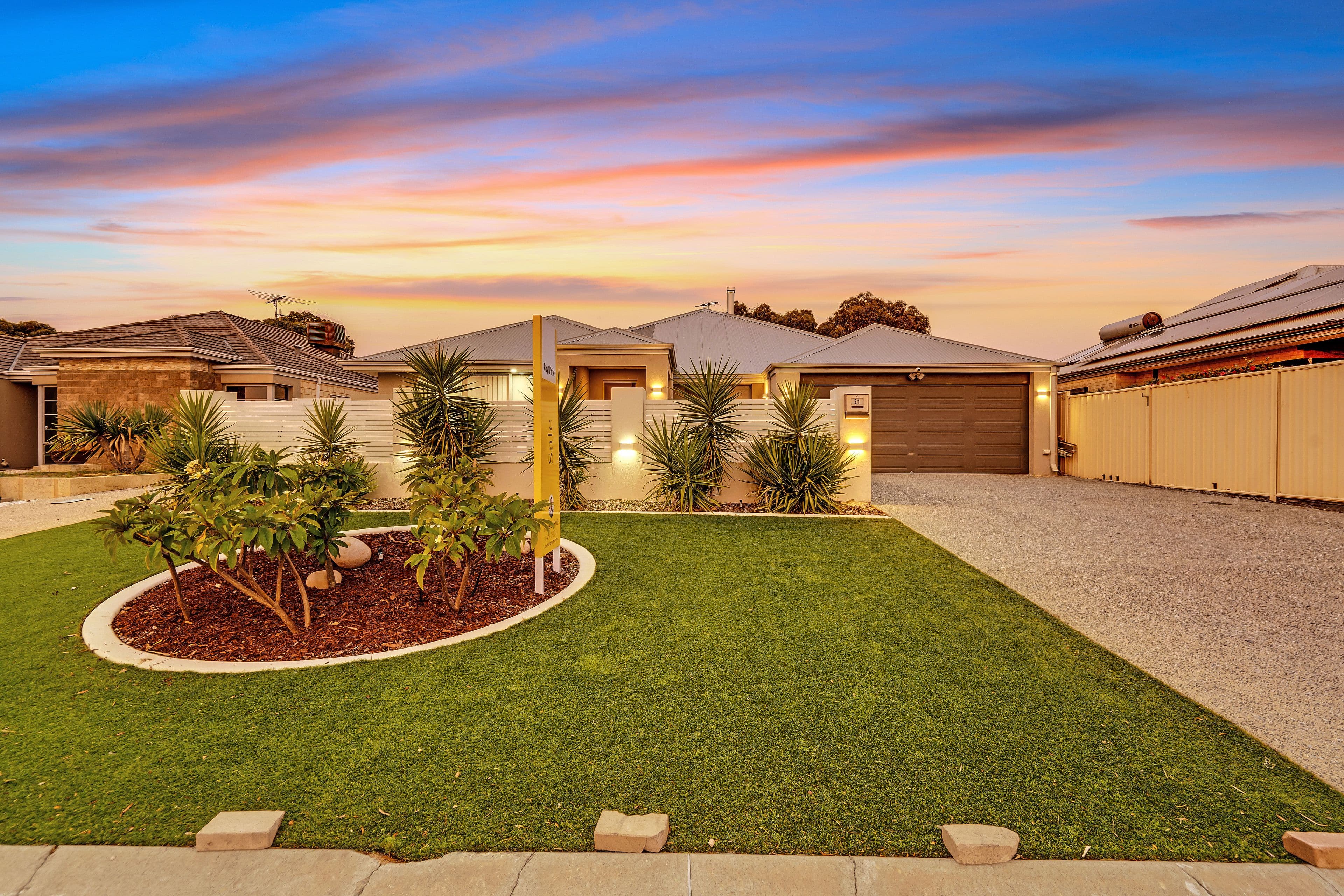 21 Royston Way, Lakelands WA 6180, Lakelands - Image 1