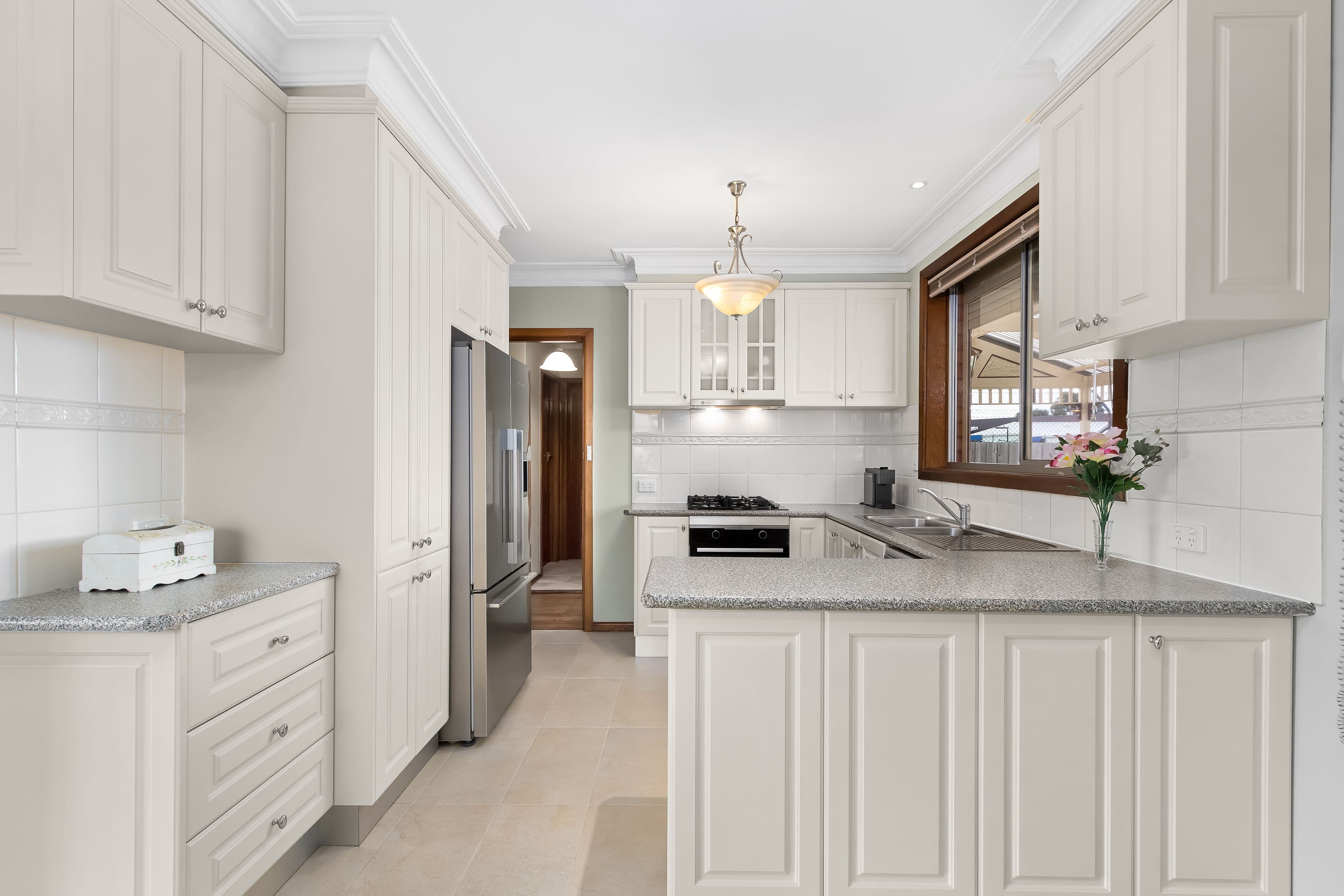 25 Robins Avenue, Reservoir VIC 3073, Reservoir - Thumbnail 4