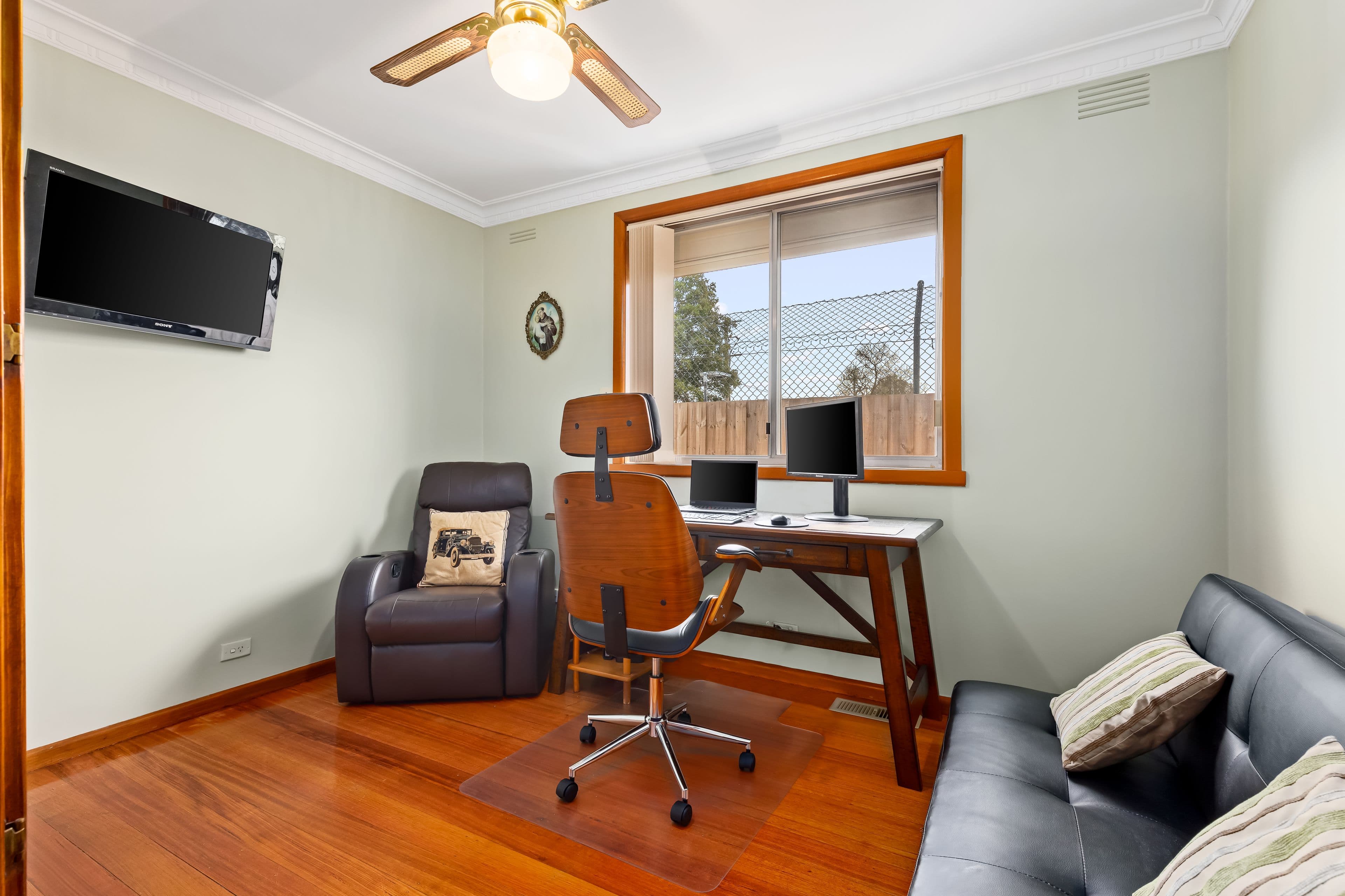 25 Robins Avenue, Reservoir VIC 3073, Reservoir - Thumbnail 8